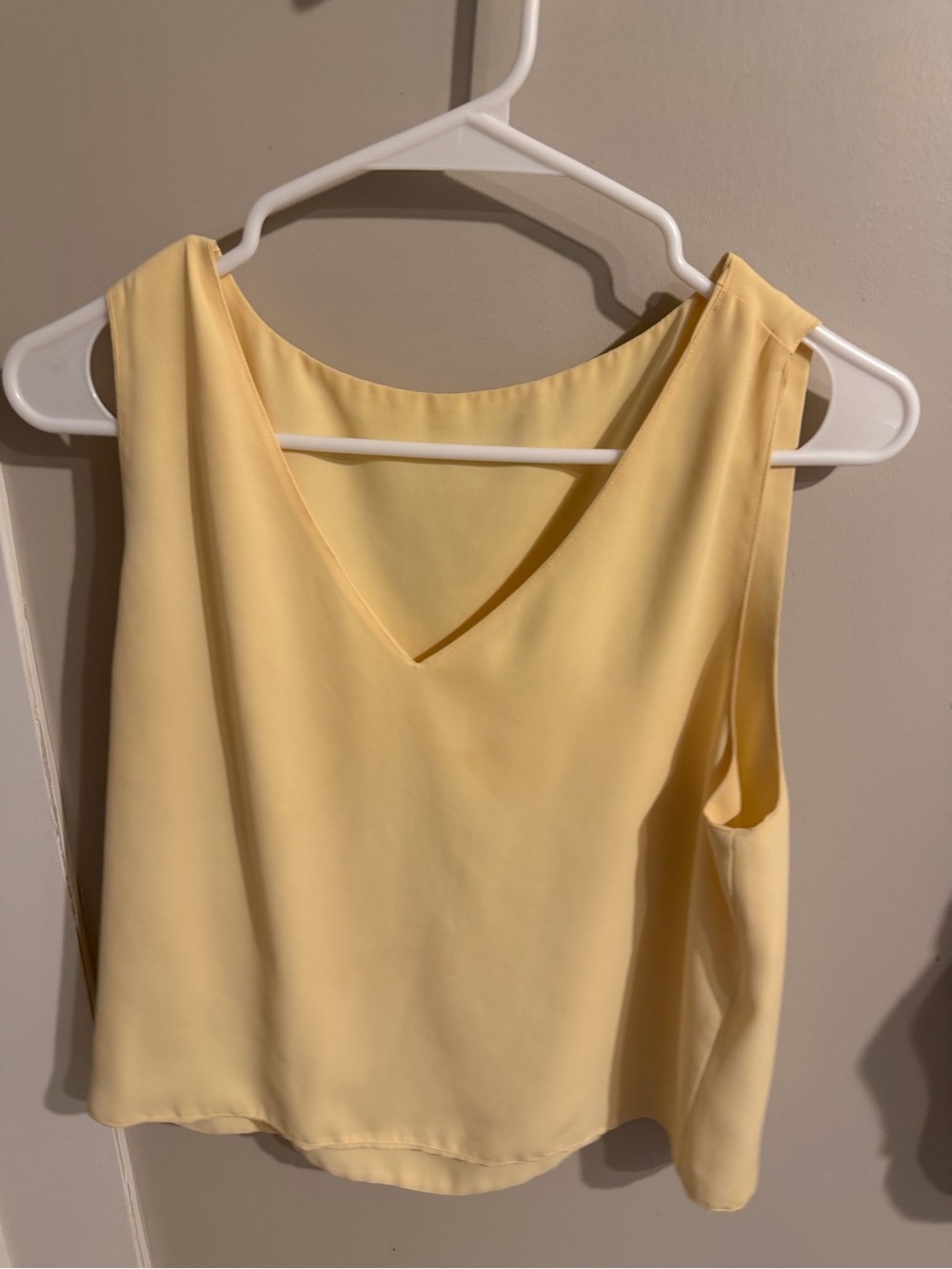 Babaton baby Yellow V-Neck Sleeveless Camisole